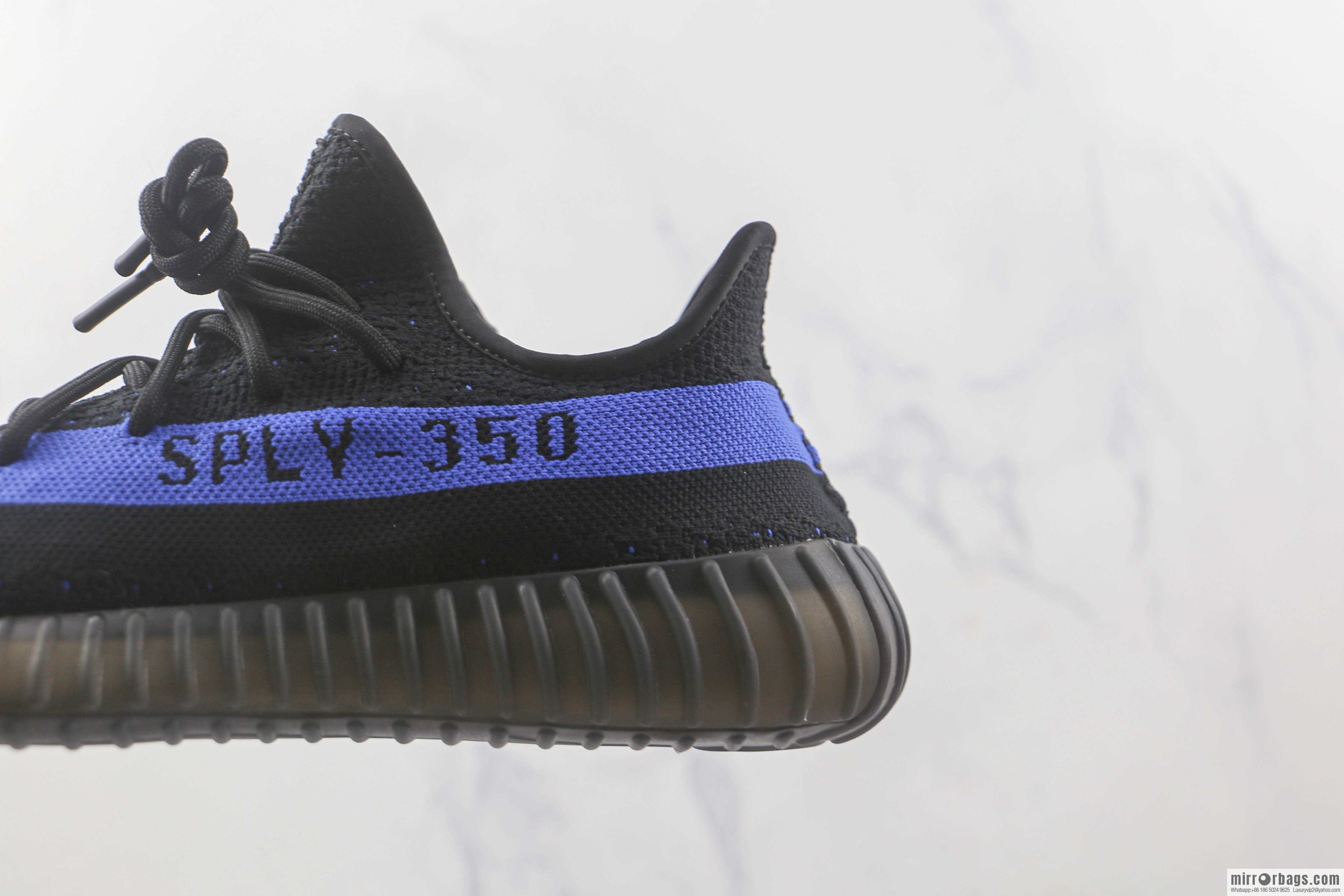 Yeezy 350 Boost V2 coconut 350 second generation popcorn new black and blue color scheme