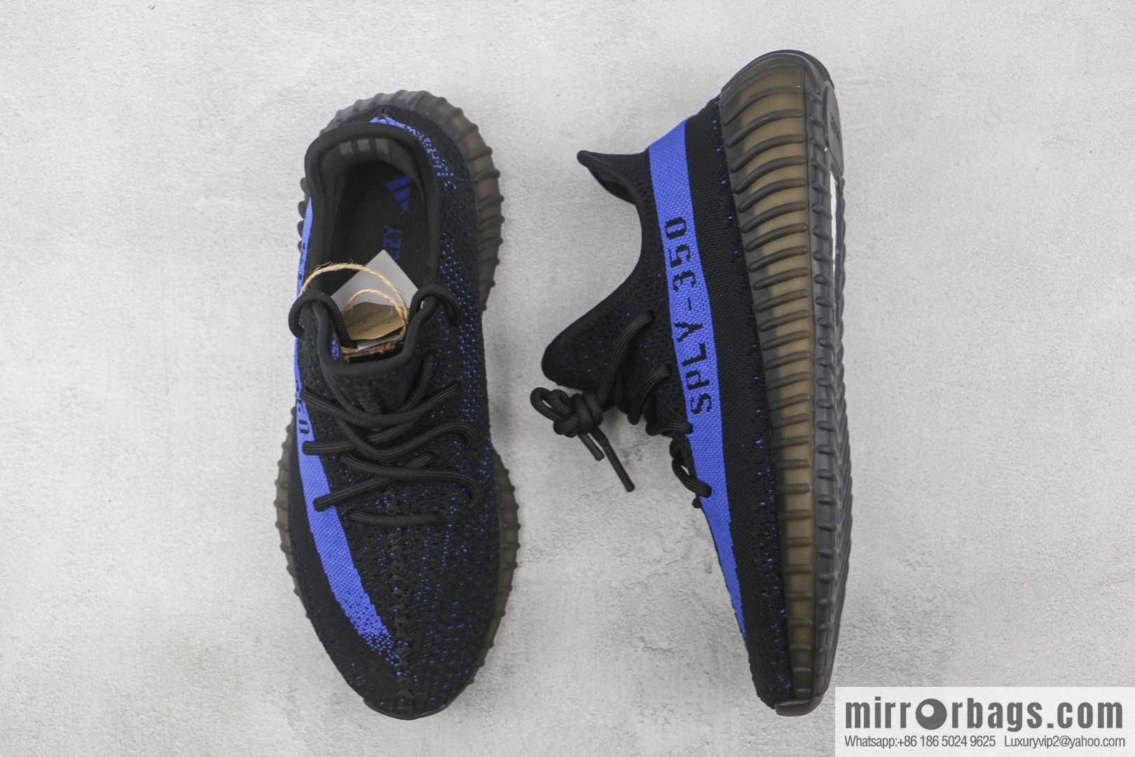Yeezy 350 Boost V2 coconut 350 second generation popcorn new black and blue color scheme