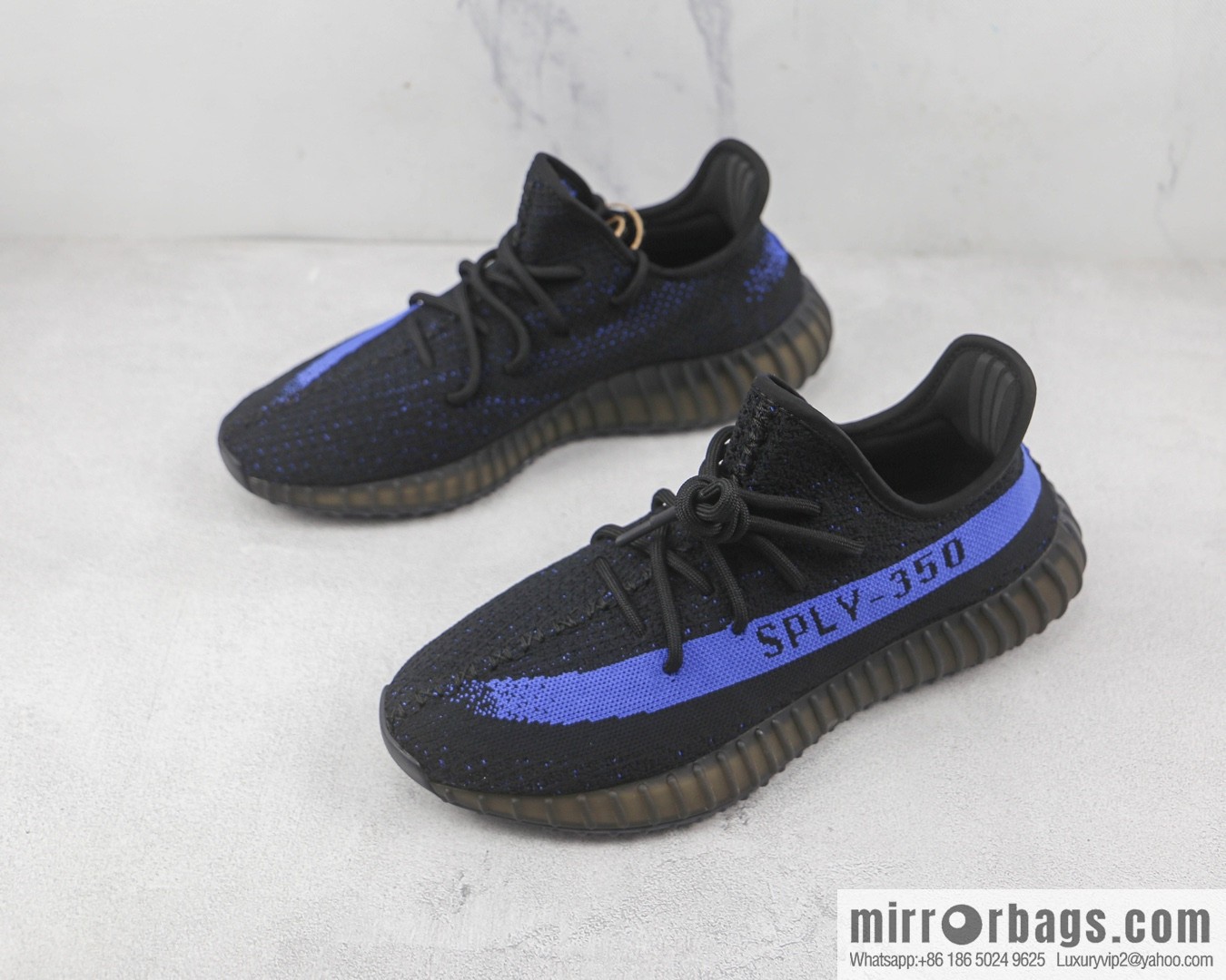 Yeezy 350 Boost V2 coconut 350 second generation popcorn new black and blue color scheme