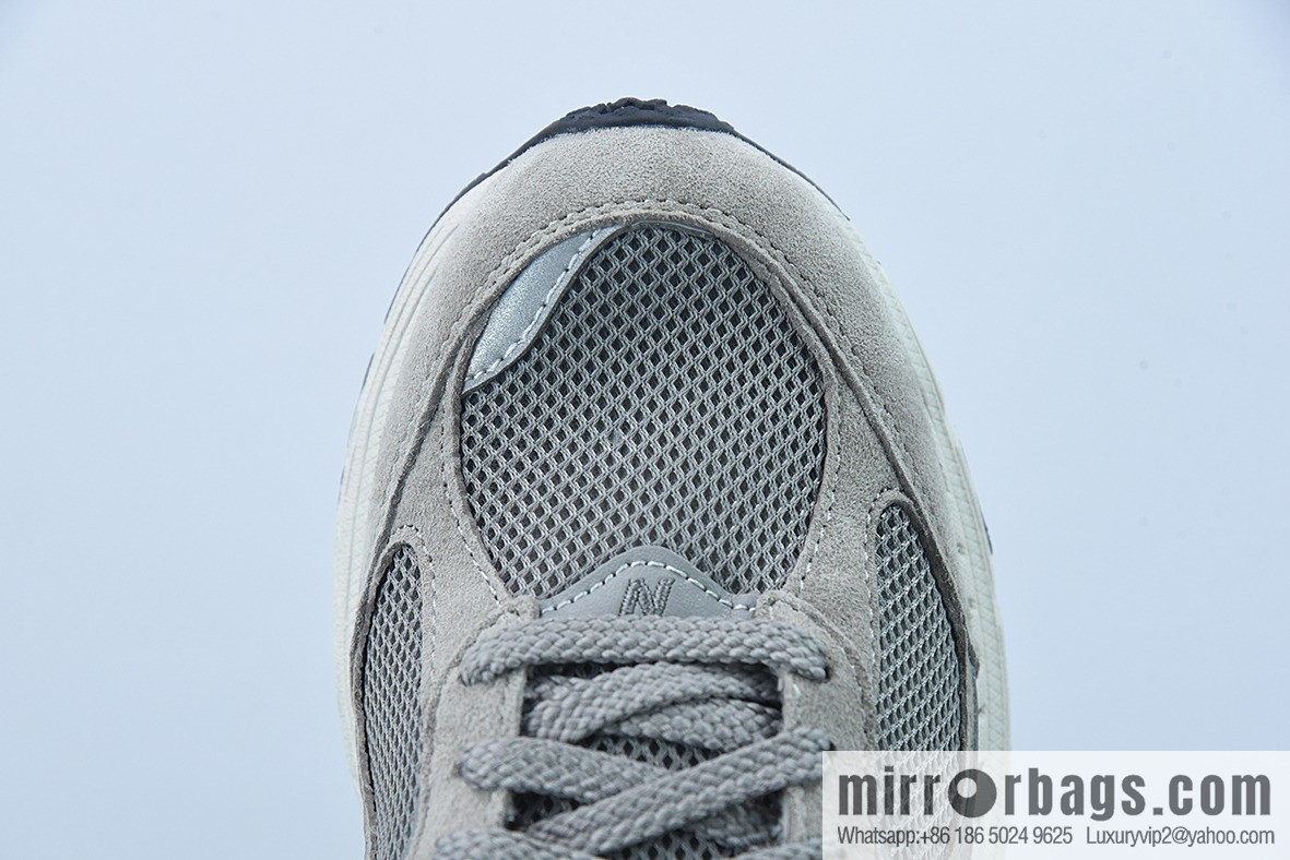 NB New Balance ML2002 series Vintage Daddy style casual sports jogging shoes L07J4