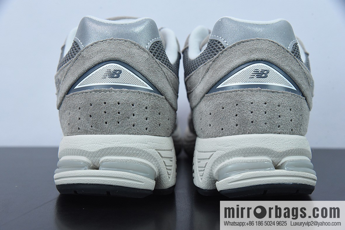 NB New Balance ML2002 series Vintage Daddy style casual sports jogging shoes L07J4