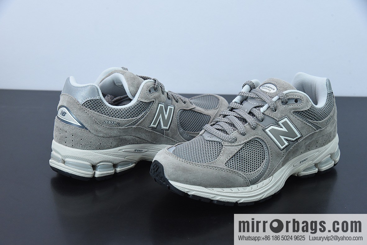 NB New Balance ML2002 series Vintage Daddy style casual sports jogging shoes L07J4