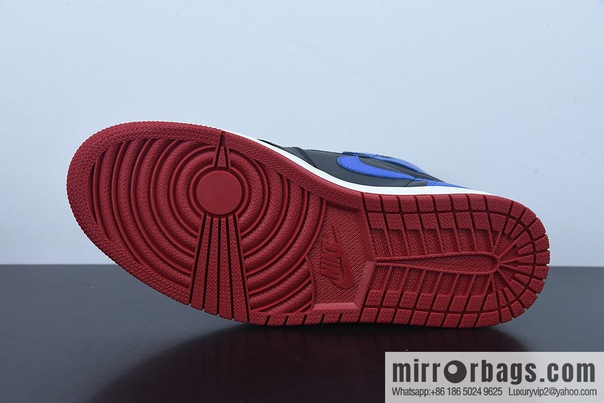 L00H6 Air Jordan 1 TOP3 AJ1 black and red mandarin duck AJ1 high-top basketball shoes, item number: 555088-026