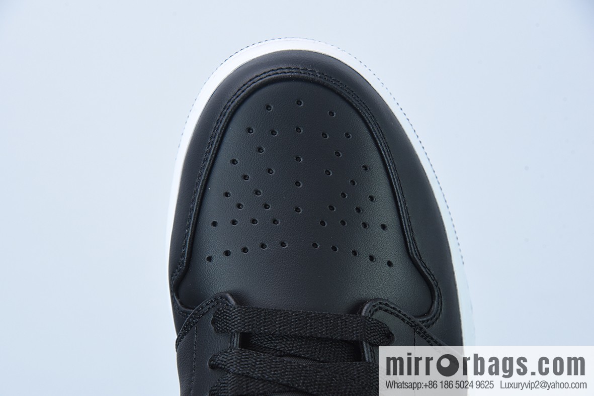 Air Jordan aj1 AJ1 Jordan 1 generation Joe 1 low-top series Air Jordan 1 Low holographic projection, black and white colorful, item number: DR9497-001