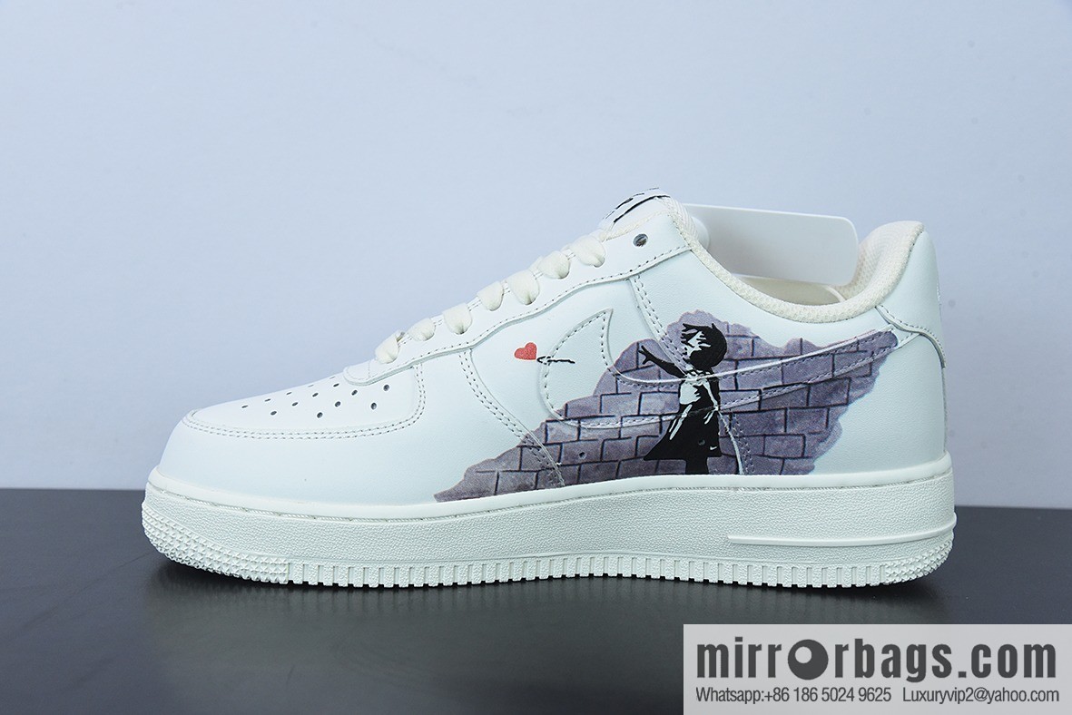 NK Air Force 1 Low '07 Valentine's Day love color scheme Air Force No. 1 low-top casual board shoes Item number: LZ5988-505