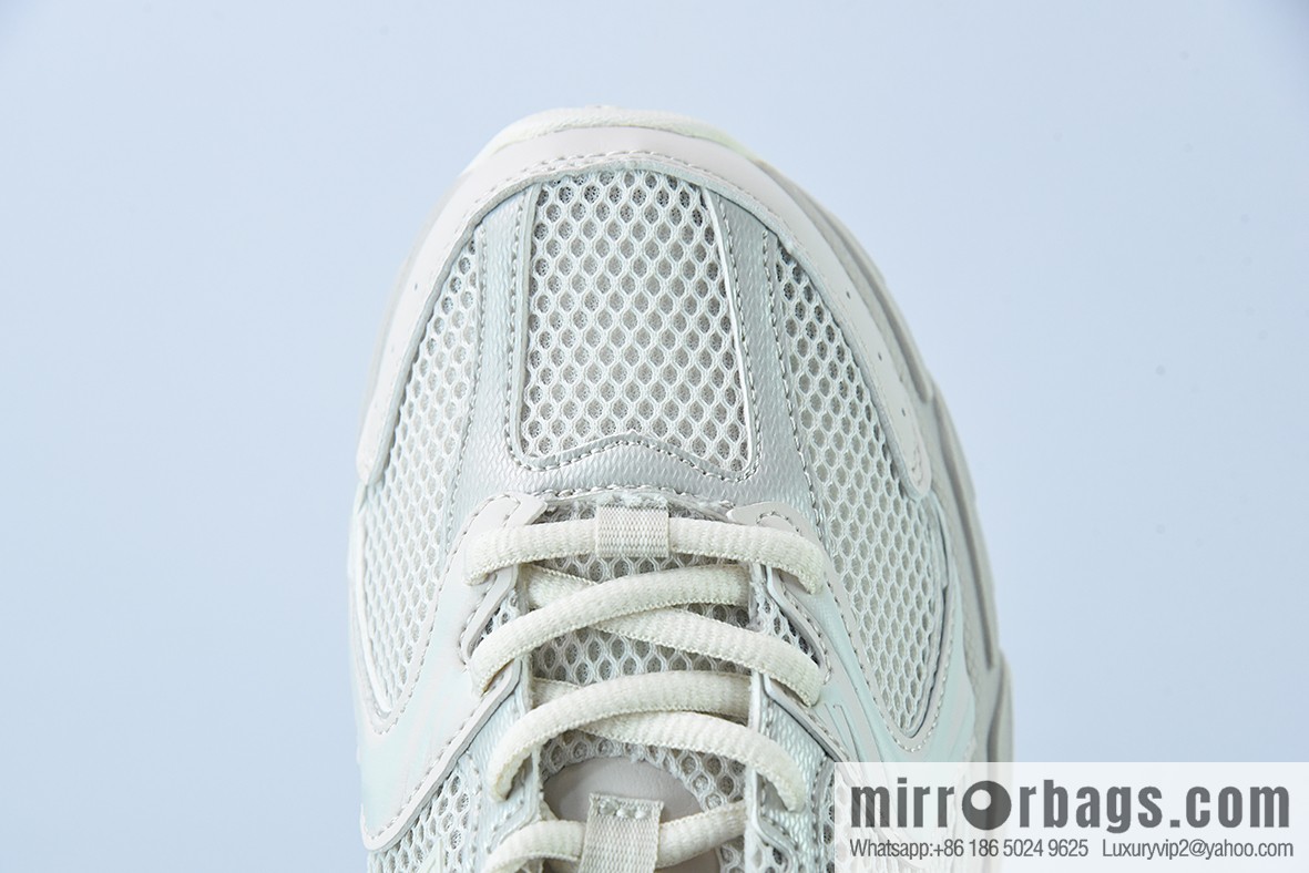 B0F3T3 DT pure original version New Balance MR530AA1 NB530 Vintage casual jogging shoes