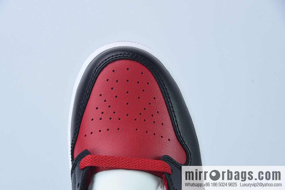 Air Jordan 1 Mid AJ1 black and red toe Vintage basketball shoes, item number: BQ6472-079