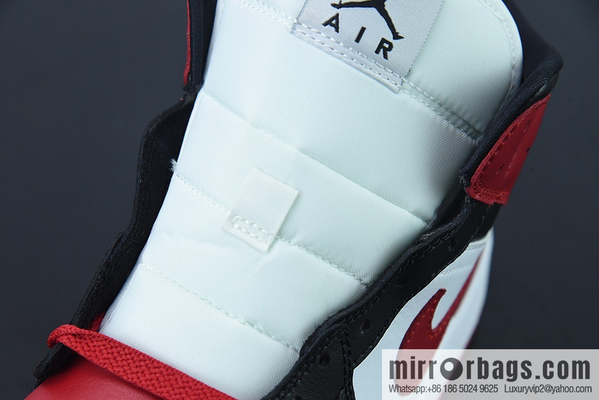 Air Jordan 1 Mid AJ1 black and red toe Vintage basketball shoes, item number: BQ6472-079