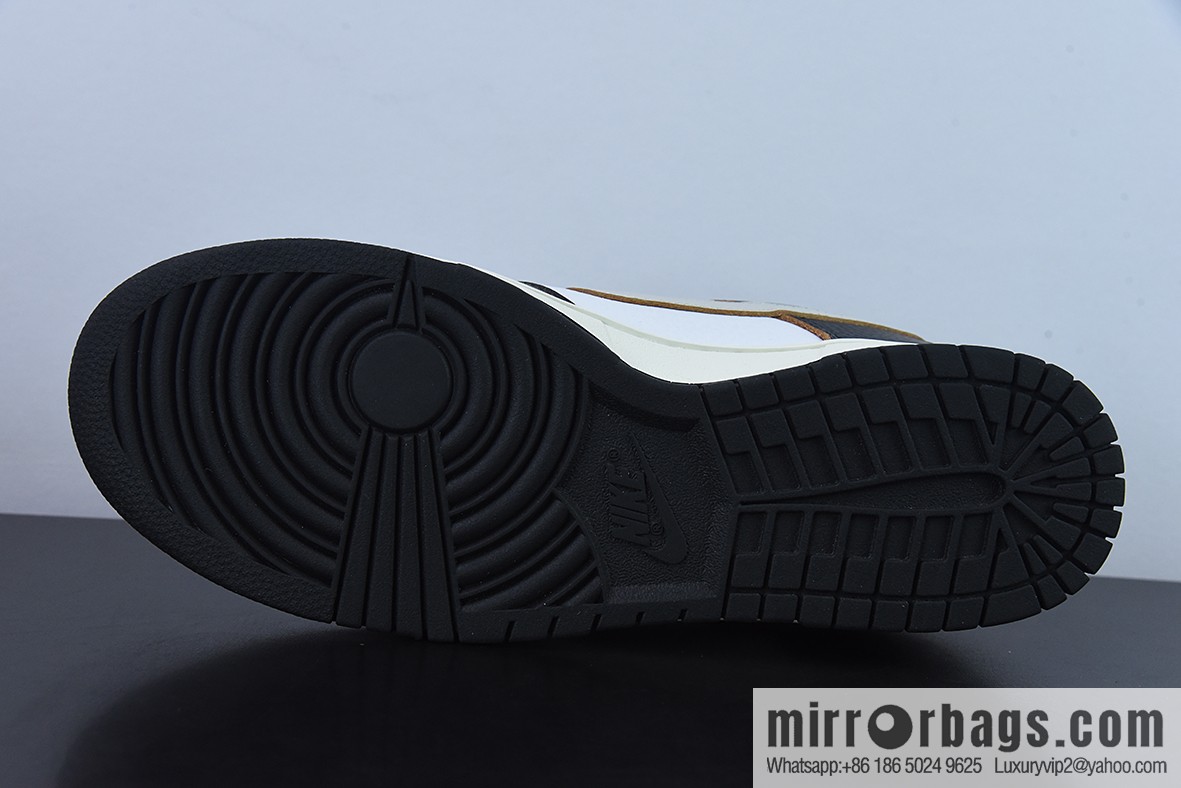 NK HUF x NK Dunk SB Low Top Sports Casual Board Shoes, Black and White, Scratch FD8775-001