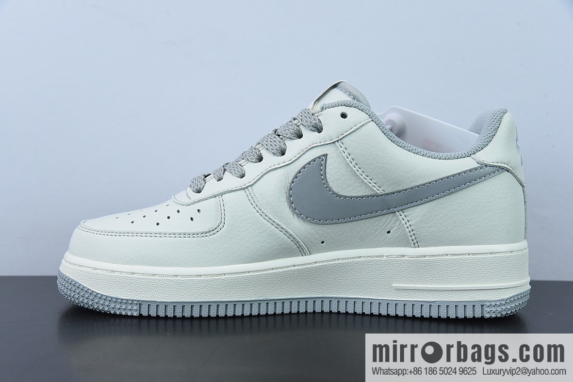 Undefeated x NK Air Force 1 Low Silver Air Force One Item Number: UN6695-288