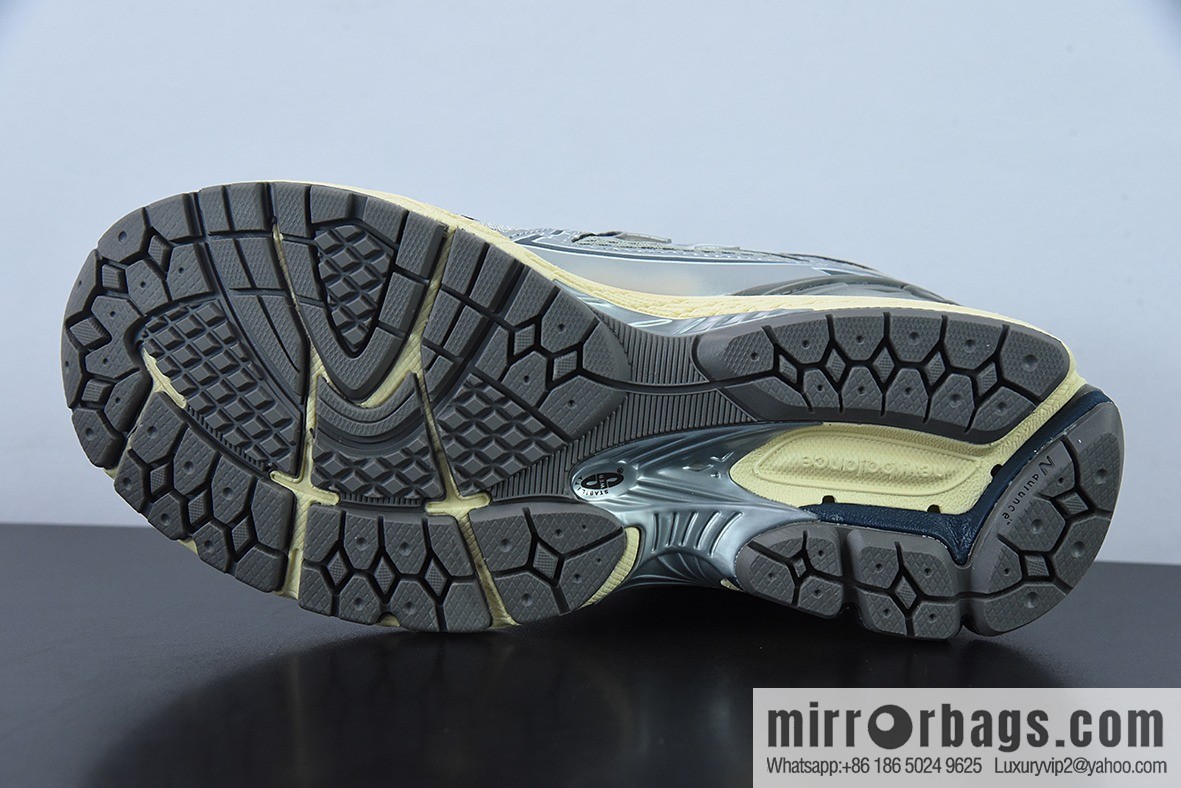 New Balance NB1906R Silver, Trend Vintage Casual Running Shoes Item Number: M1906RTI