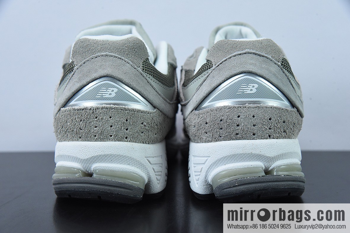 New Balance ML2002 Series Vintage Daddy Style Unisex Casual Shoes Couple Versatile Jogging Shoes Sports Men's Shoes Women's Shoes ML2002RV