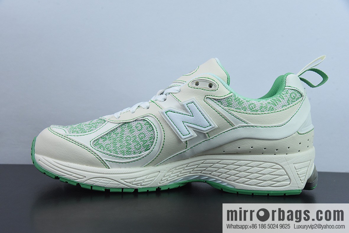 New Balance ML2002 Series Vintage Daddy Style Unisex Casual Shoes Couple Versatile Jogging Shoes Sports Men's Shoes Women's Shoes M2002RGC