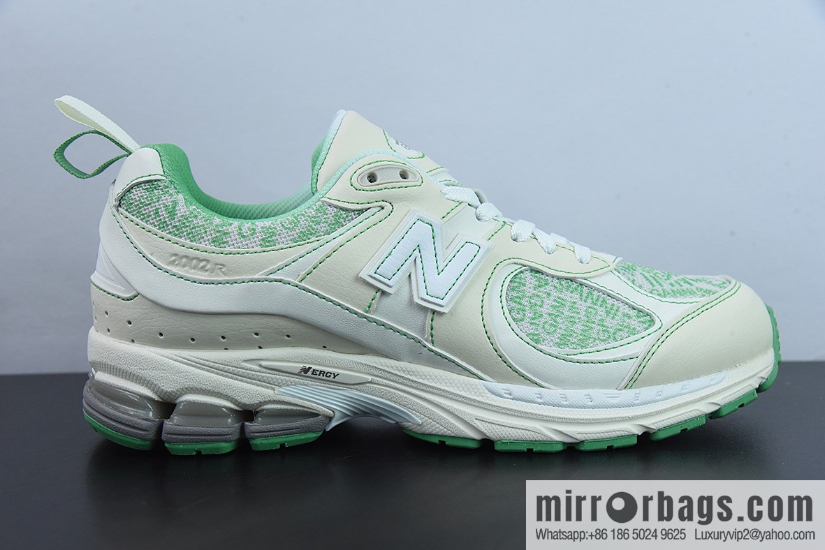 New Balance ML2002 Series Vintage Daddy Style Unisex Casual Shoes Couple Versatile Jogging Shoes Sports Men's Shoes Women's Shoes M2002RGC