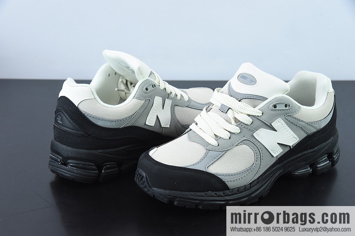New Balance ML2002 Series Vintage Daddy Style Unisex Casual Shoes Couple Versatile Jogging Shoes Sports Men's Shoes Women's Shoes ML2002RBA