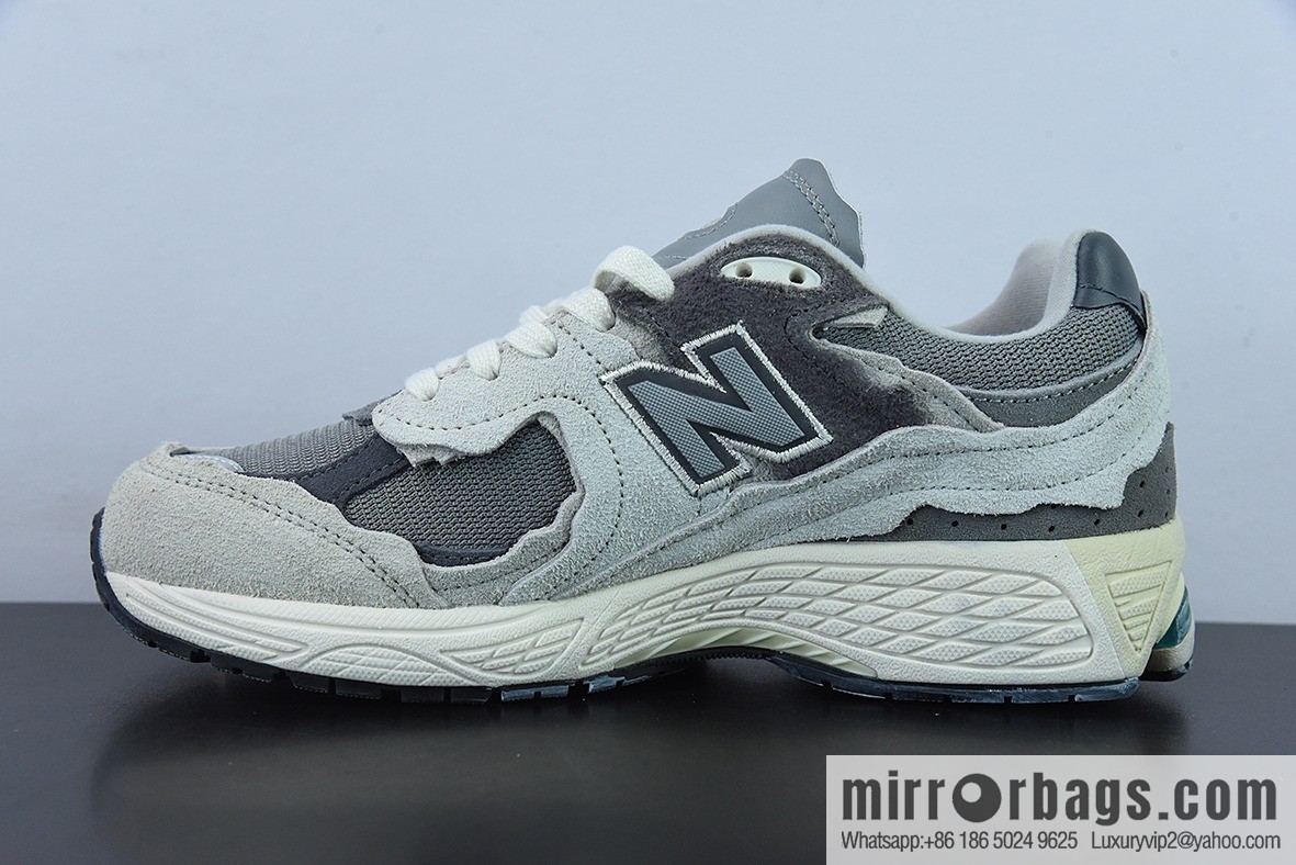 New Balance ML2002 Series Vintage Daddy Style Unisex Casual Shoes Couple Versatile Jogging Shoes Sports Men's Shoes Women's Shoes M2002RDA