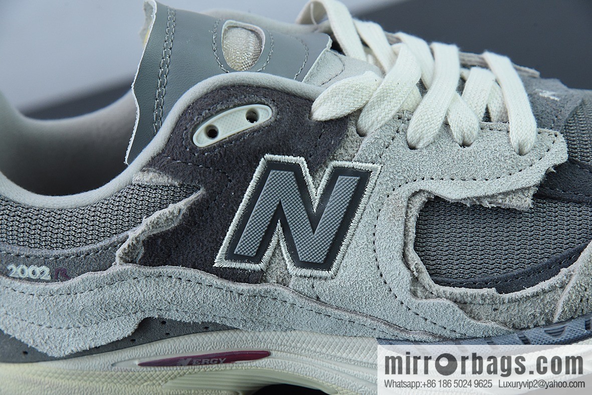 New Balance ML2002 Series Vintage Daddy Style Unisex Casual Shoes Couple Versatile Jogging Shoes Sports Men's Shoes Women's Shoes M2002RDA