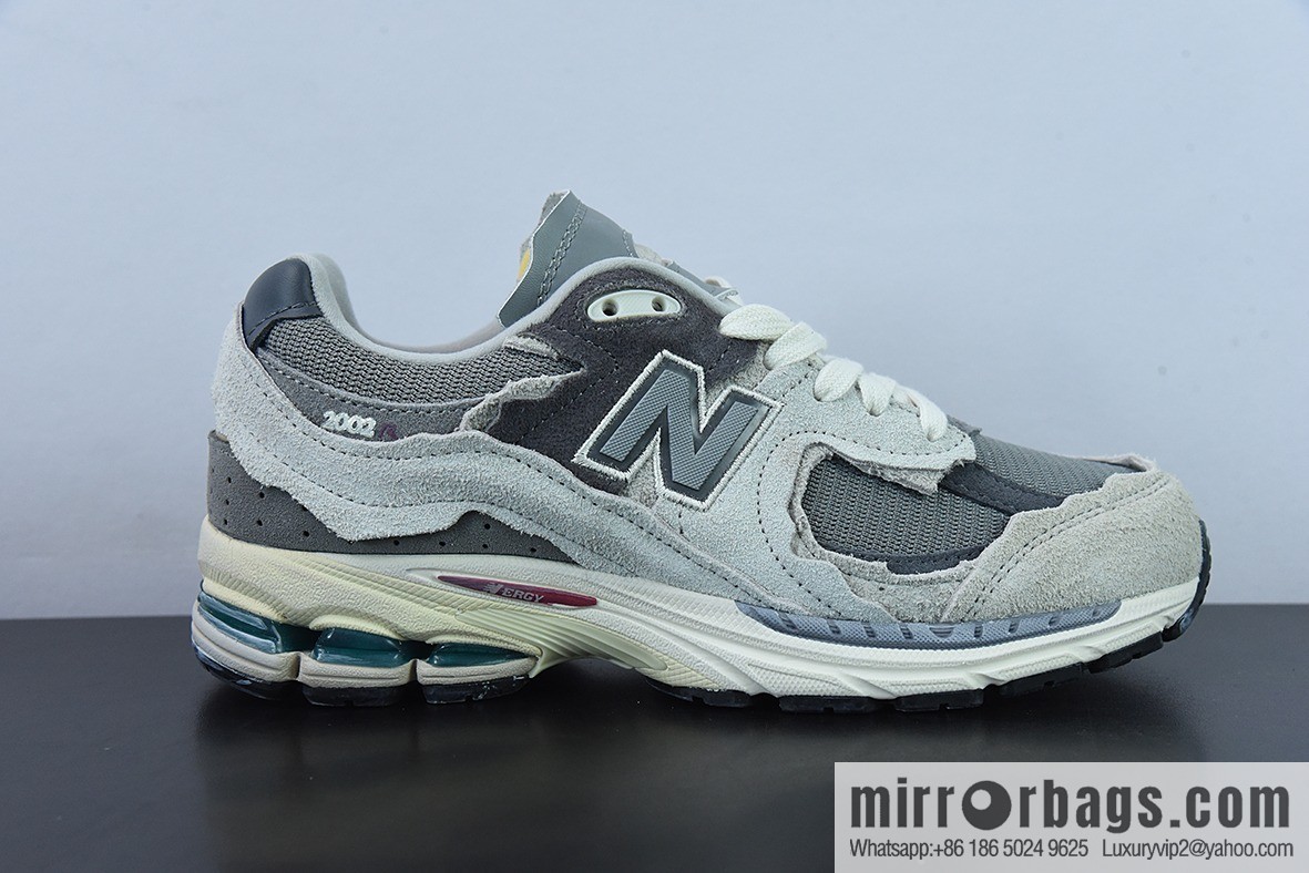 New Balance ML2002 Series Vintage Daddy Style Unisex Casual Shoes Couple Versatile Jogging Shoes Sports Men's Shoes Women's Shoes M2002RDA