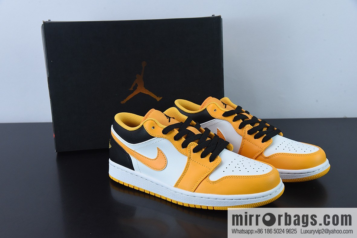 Air Jordan AJ1 Low Top Series, Black and White Yellow Taxi Low Top Casual Men's Board Shoes 553558-701