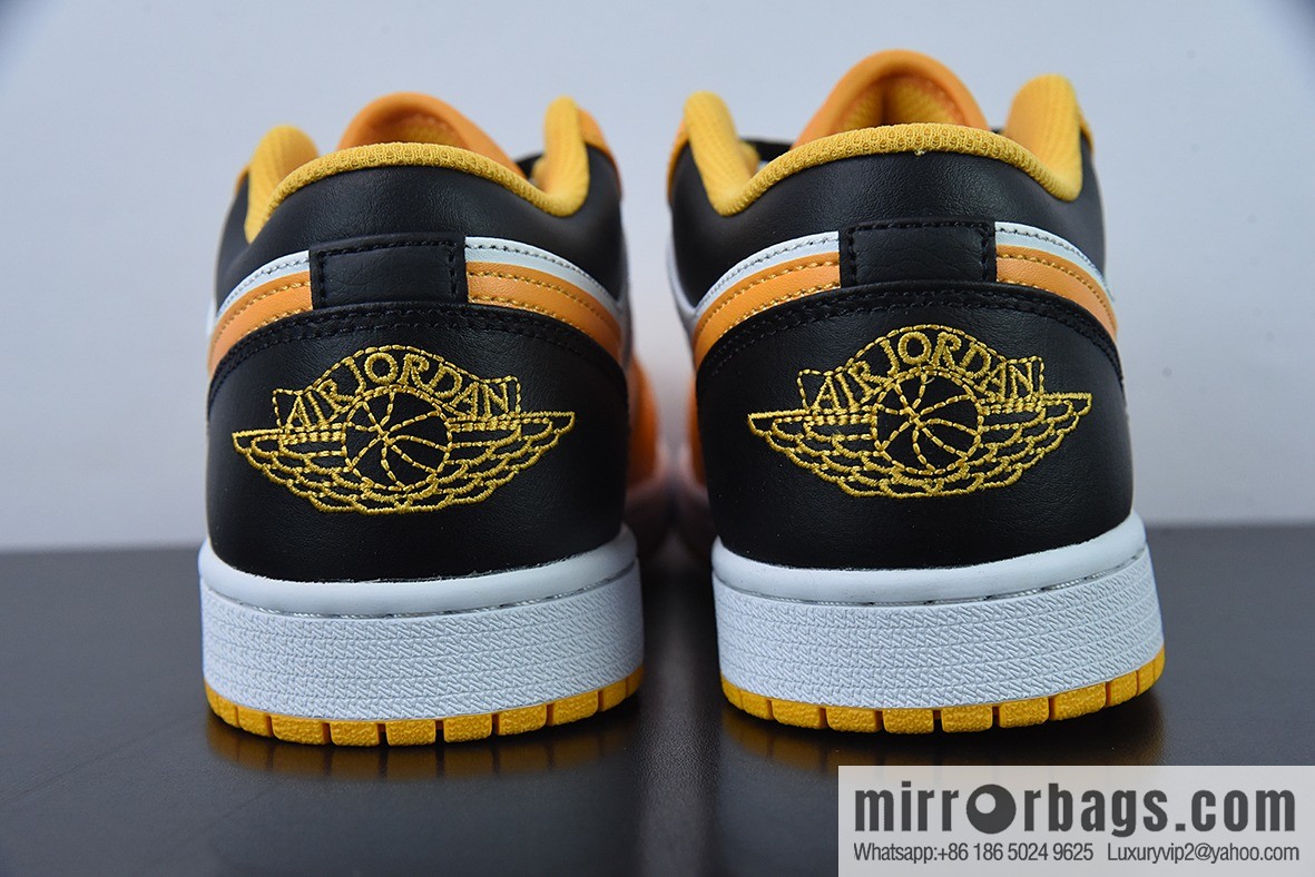 Air Jordan AJ1 Low Top Series, Black and White Yellow Taxi Low Top Casual Men's Board Shoes 553558-701