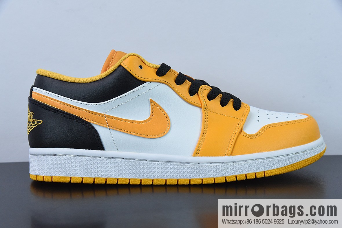 Air Jordan AJ1 Low Top Series, Black and White Yellow Taxi Low Top Casual Men's Board Shoes 553558-701
