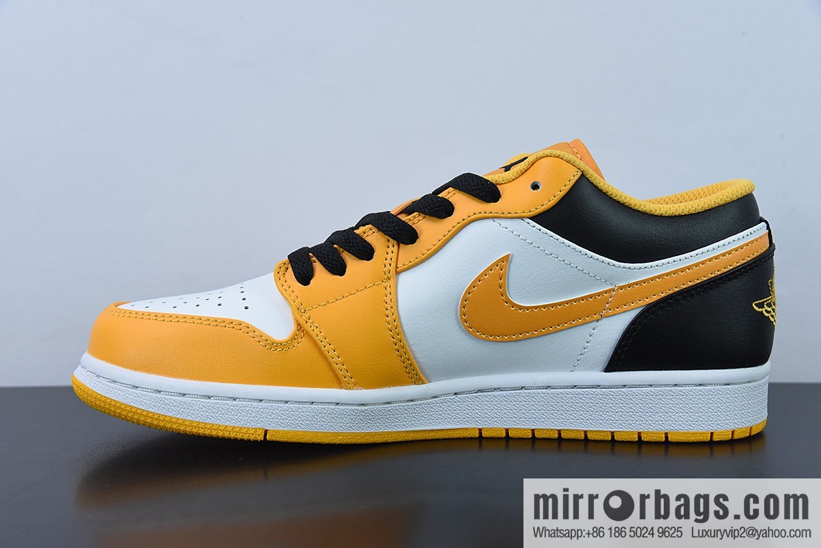 Air Jordan AJ1 Low Top Series, Black and White Yellow Taxi Low Top Casual Men's Board Shoes 553558-701