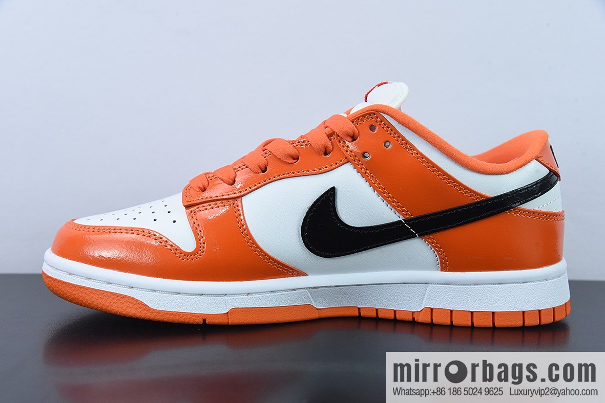 Nike SB Dunk Low patent leather pumpkin, white black orange Unisex sneakers of the same style, item number: DJ9955-800