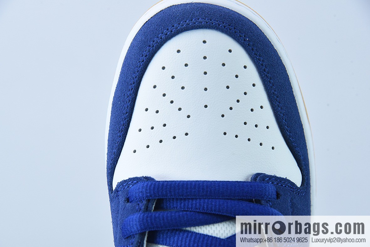 Nike SB Dunk Low PRO PRM white and blue, Los Angeles Dodge low-top men's sneakers, item number: DO9395 400