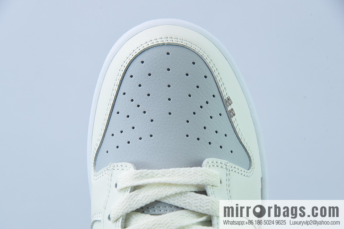 NK Dunk SB Low custom color scheme video game pixel By You exclusive custom personalized shoes, item number: DD1236-563