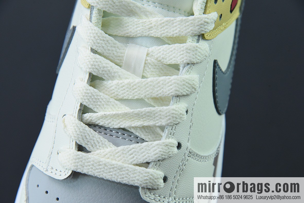 NK Dunk SB Low custom color scheme video game pixel By You exclusive custom personalized shoes, item number: DD1236-563
