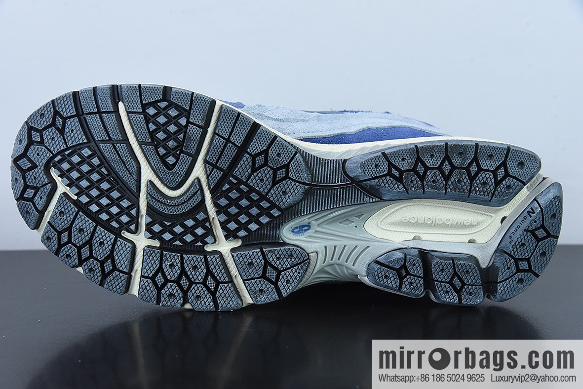 New Balance Patchwork Vintage Casual Running Shoes Men and Women Long Blue and White Blue M2002RDI Blue and White Blue