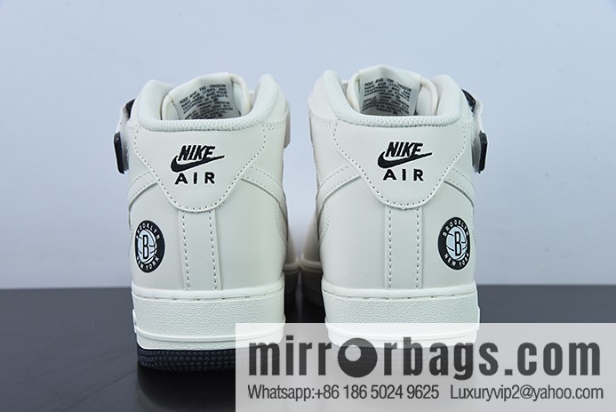Air Force 1 '07 Mid series marked white and black small hook, Air Force One Zhongbang NT2969-013