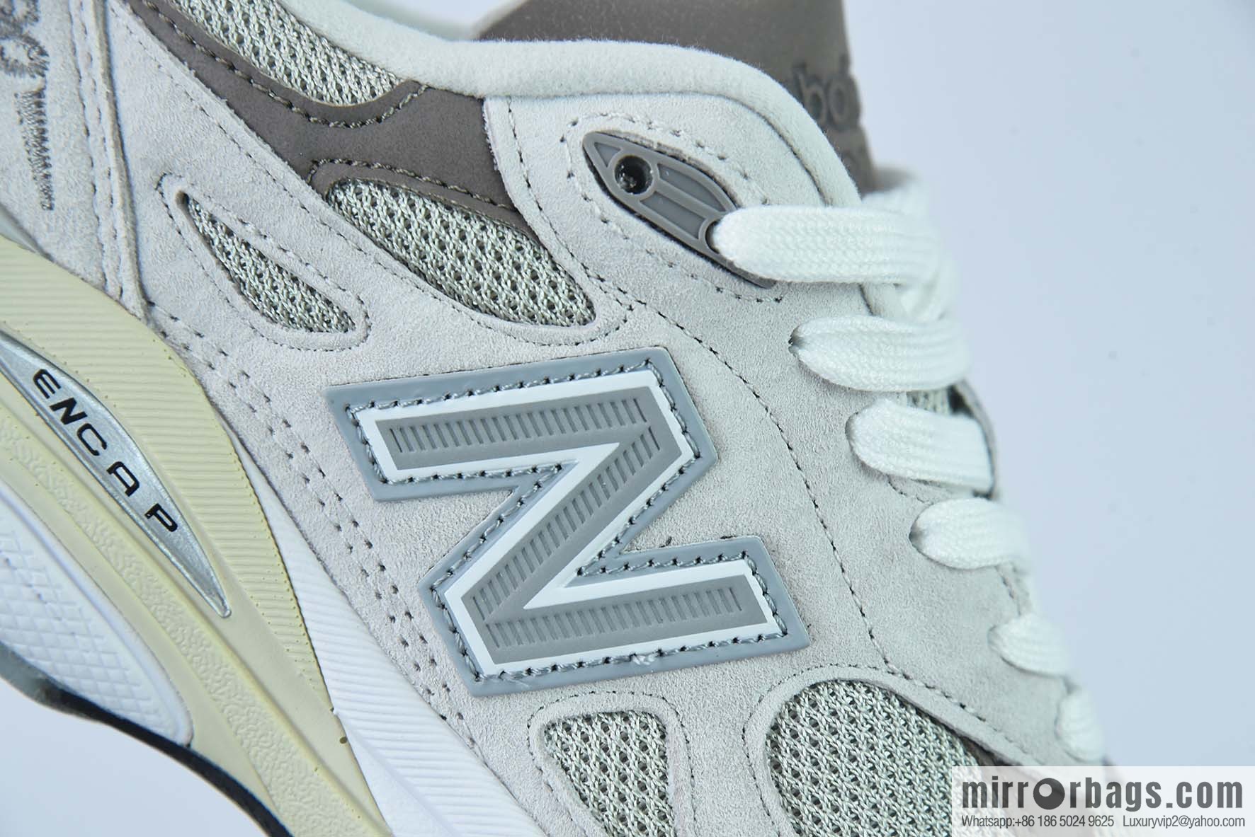 New Balance M990AL3 Item Number: M990SC3 New Balance NB990V3 White