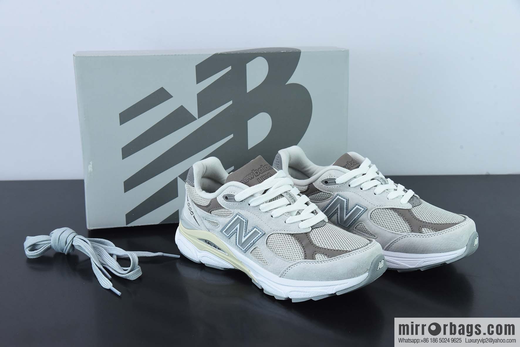 New Balance M990AL3 Item Number: M990SC3 New Balance NB990V3 White