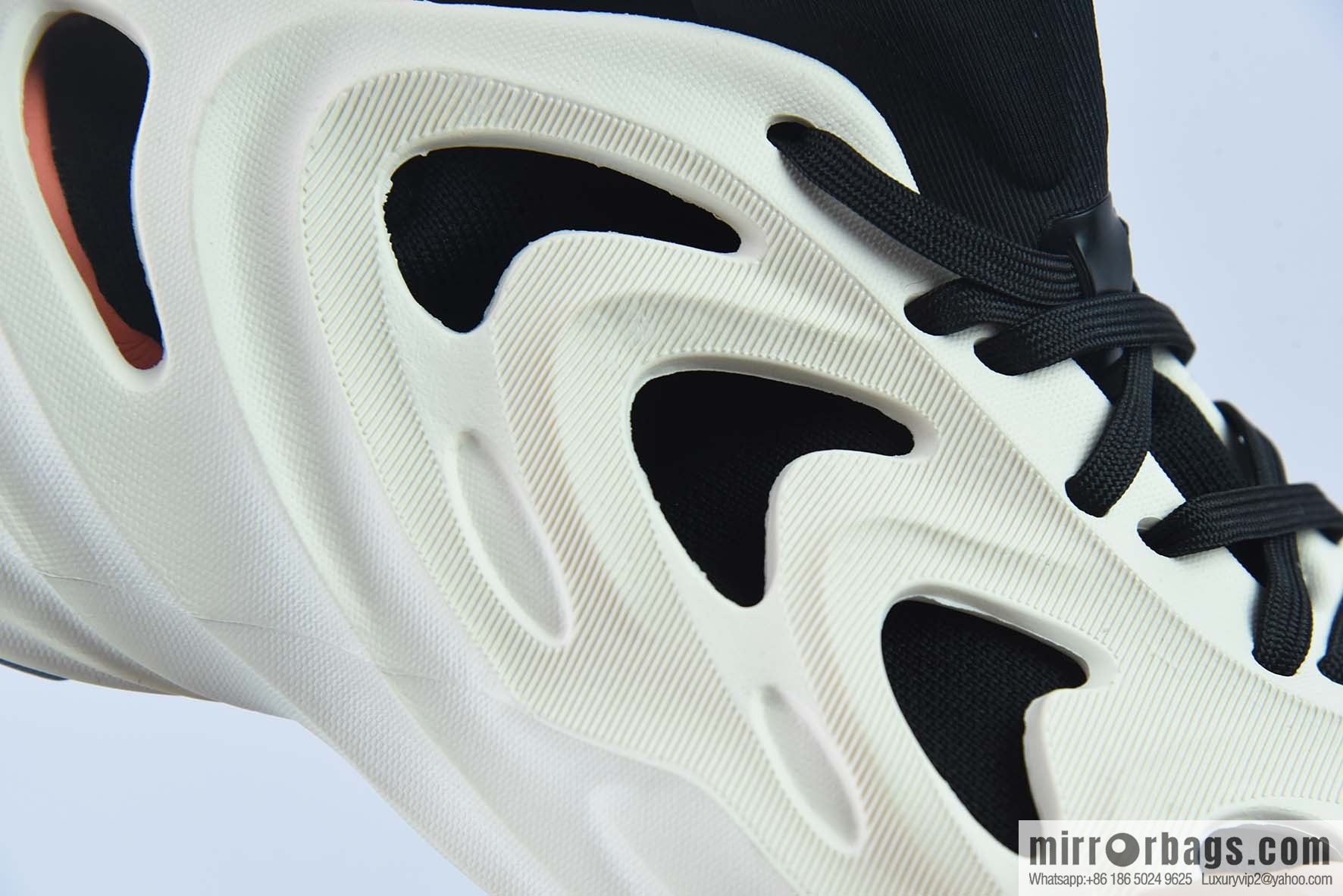 Adidas AdiFOM Q hollow white and black, Adi's new series of autumn and winter hole shoes HP6582818