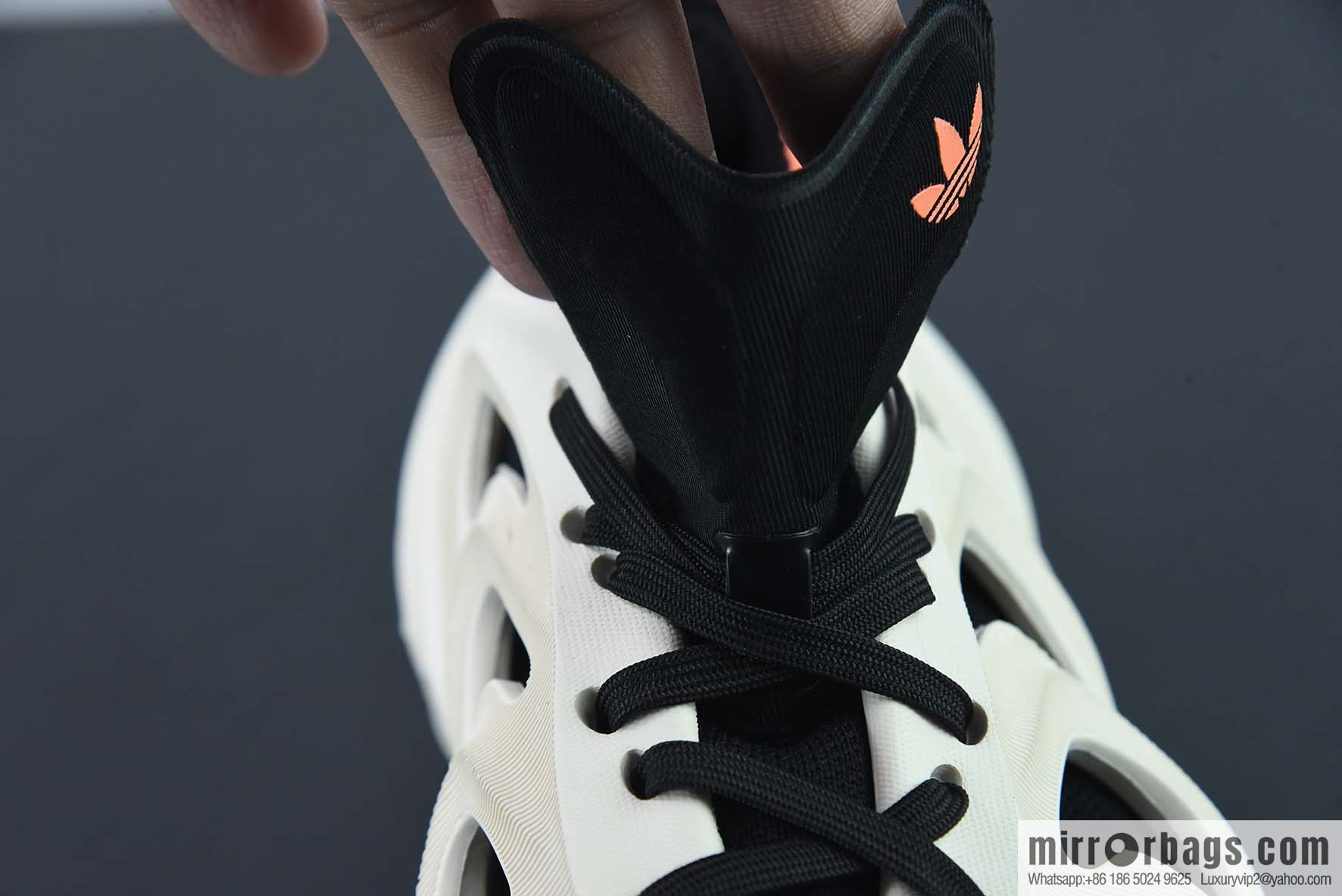 Adidas AdiFOM Q hollow white and black, Adi's new series of autumn and winter hole shoes HP6582818