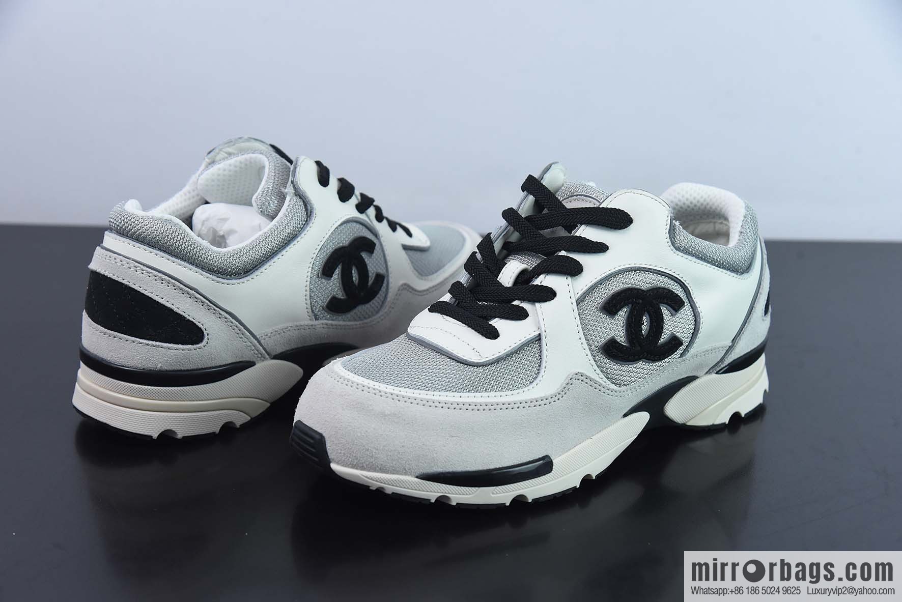 CHANEL Chanel 2022 top sports series, white gray and black, item number: G39068.