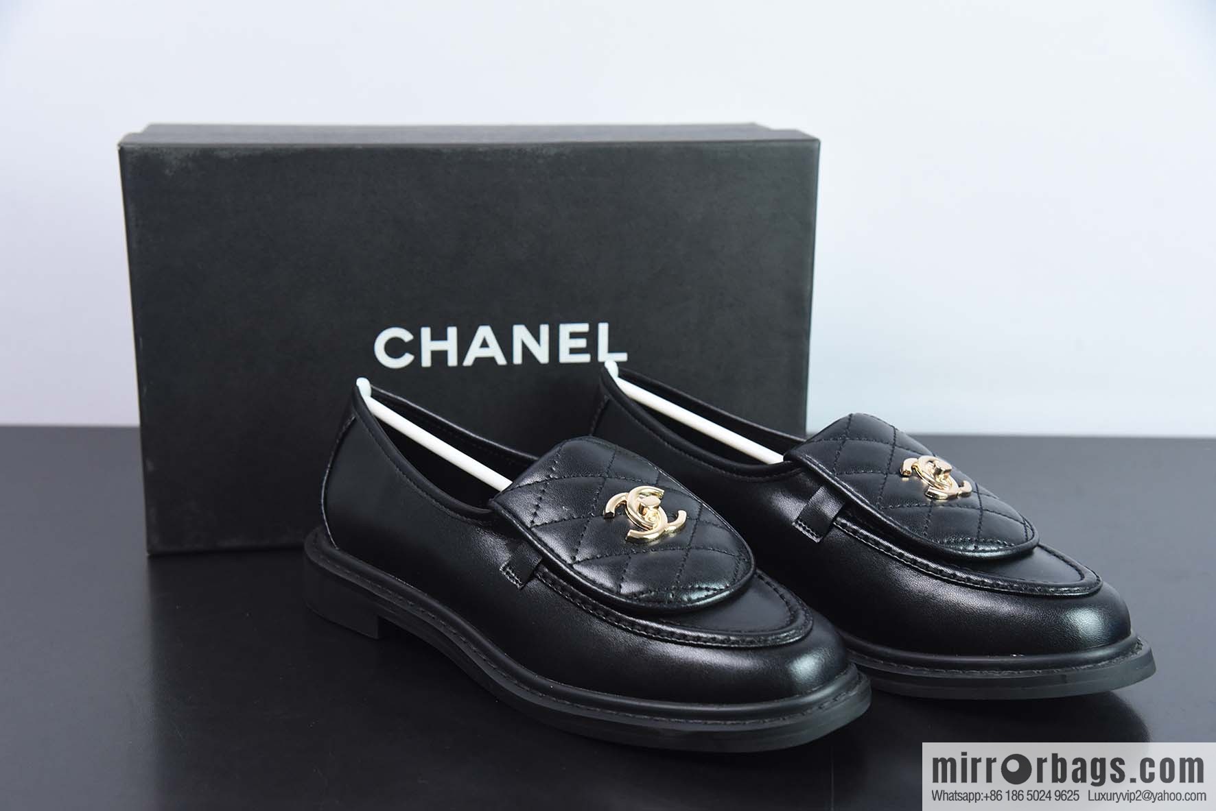 Chanel Chanel [Xiaoxiangfeng] new buckle loafers