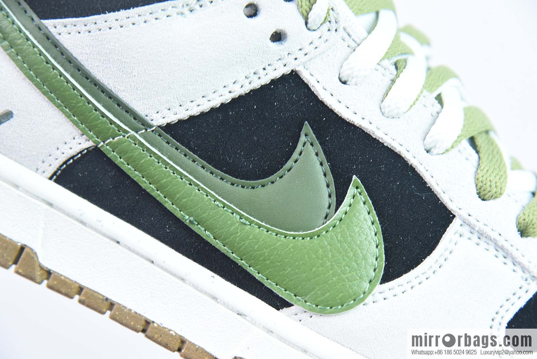 NIKE DUNK SB LOW custom color scheme Unisex sneakers of the same style item number: DO9457 124