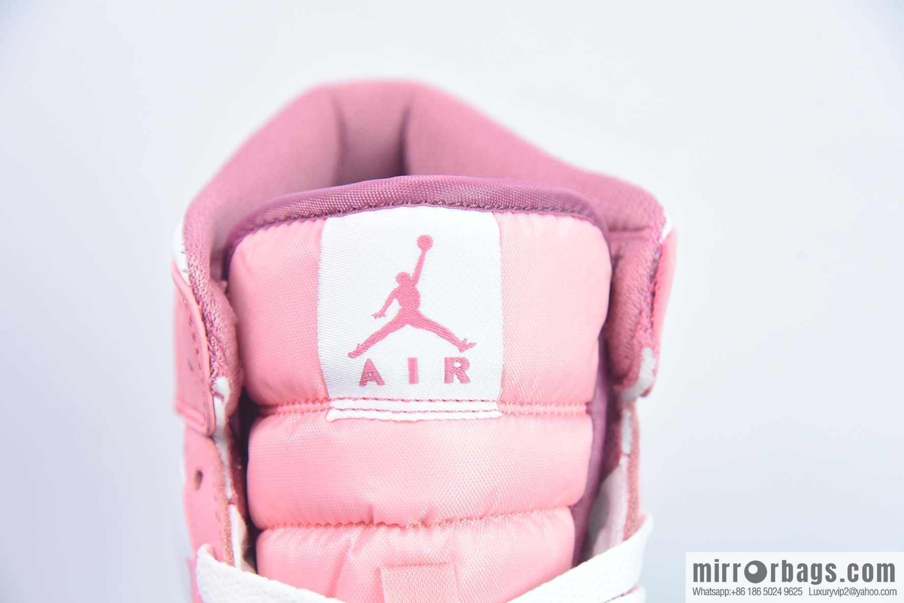 Air Jordan 1 Mid GS AJ1 women's, pink and white, medium help casual basketball shoes, item number: DQ8423-616