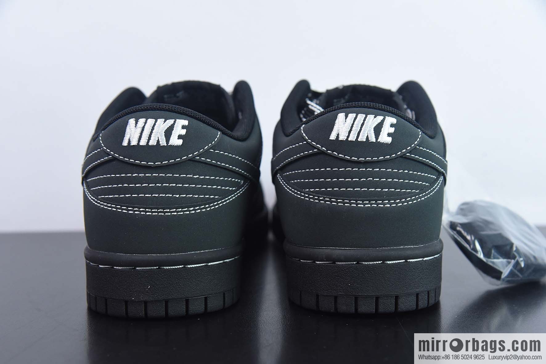 Nike SB Dunk Low Darth Vader Unisex sneakers item number: DF0517-221