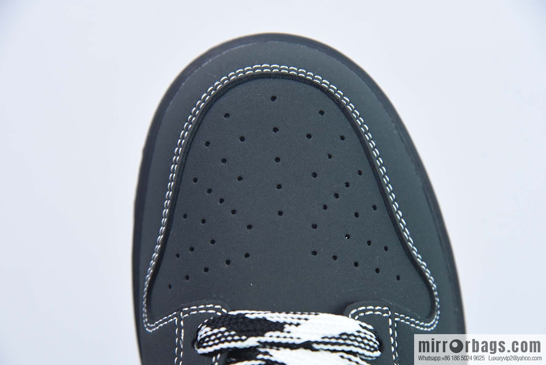 Nike SB Dunk Low Darth Vader Unisex sneakers item number: DF0517-221