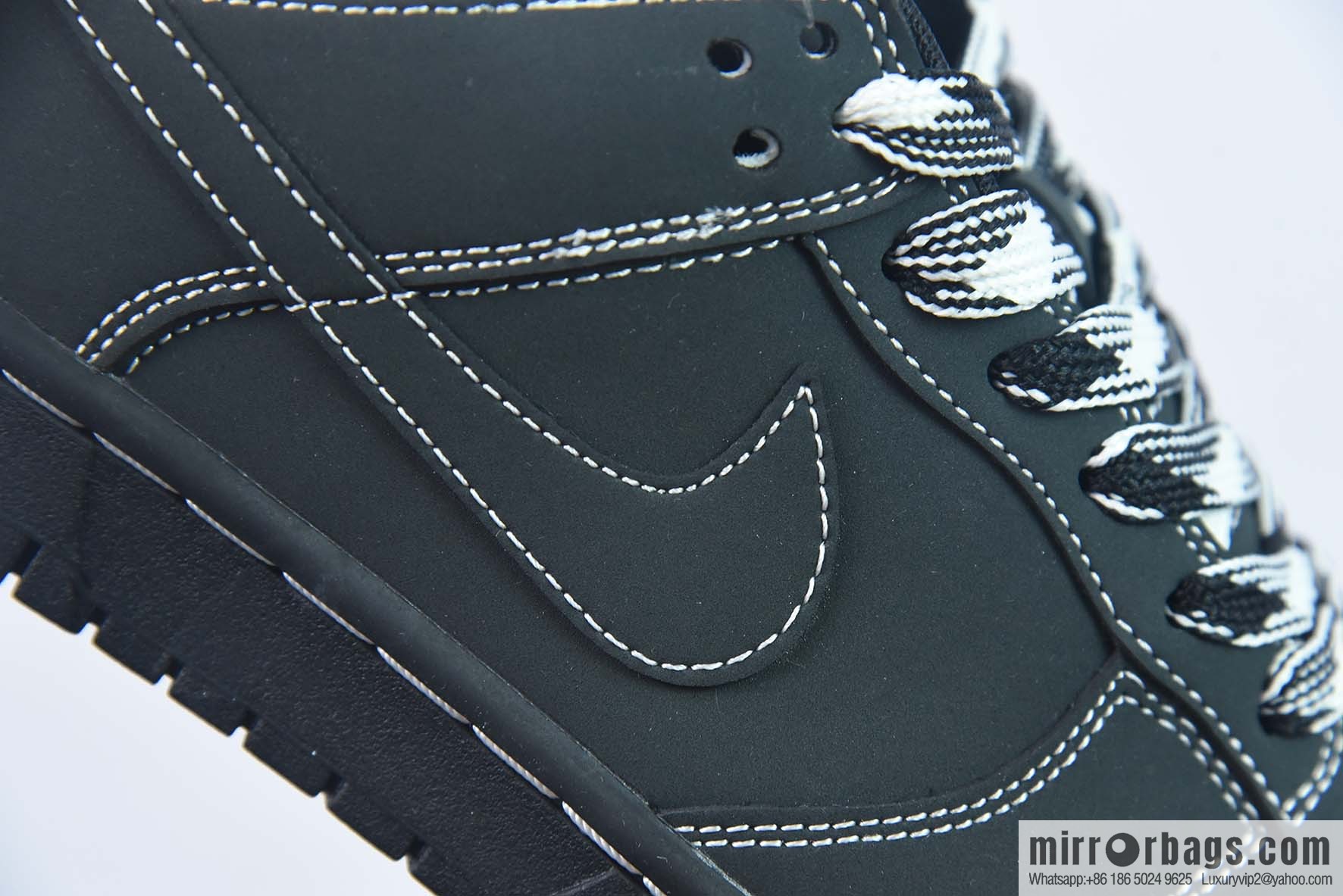 Nike SB Dunk Low Darth Vader Unisex sneakers item number: DF0517-221