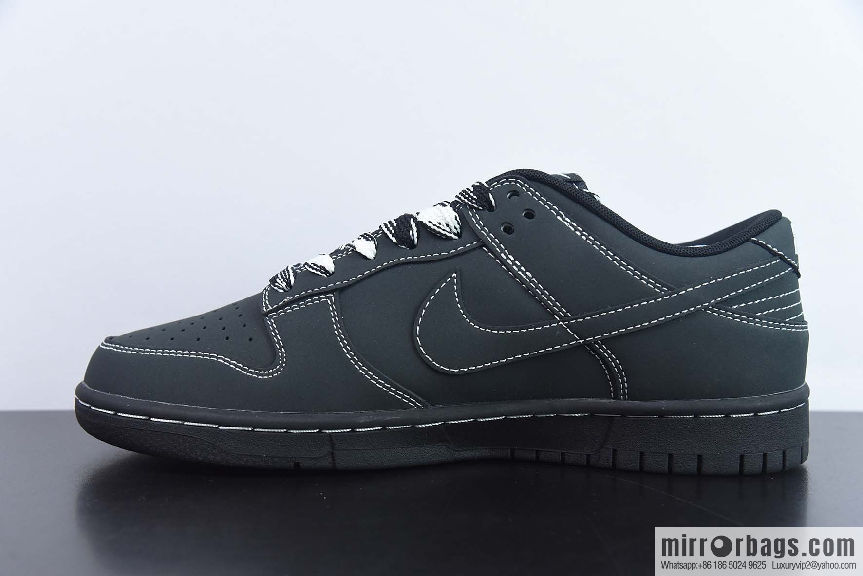 Nike SB Dunk Low Darth Vader Unisex sneakers item number: DF0517-221