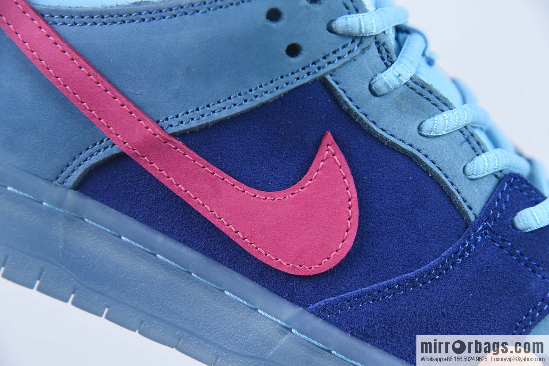 Nike SB Dunk Low Smurf, item number: DO9404-400