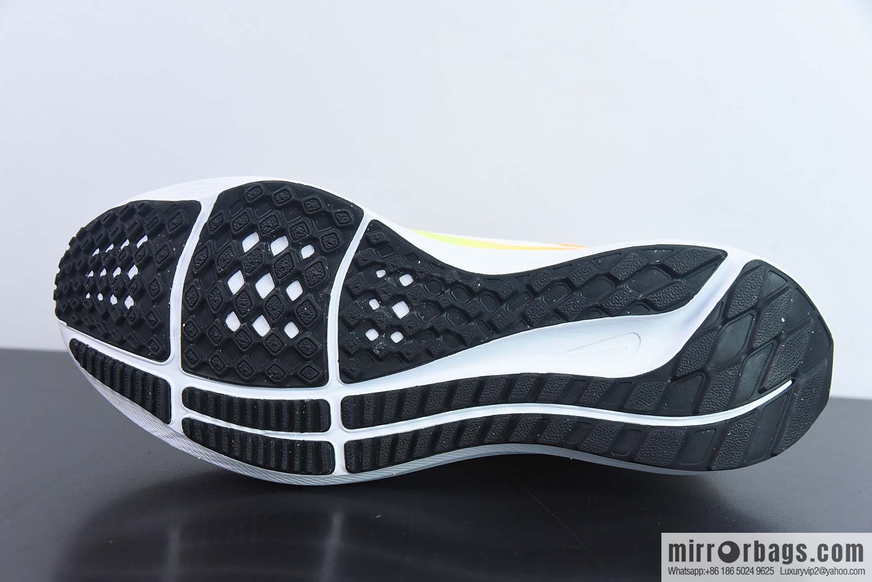NK Air Zoom Pegasus 40 breathable cushioning running shoes, item number: DV3853-101