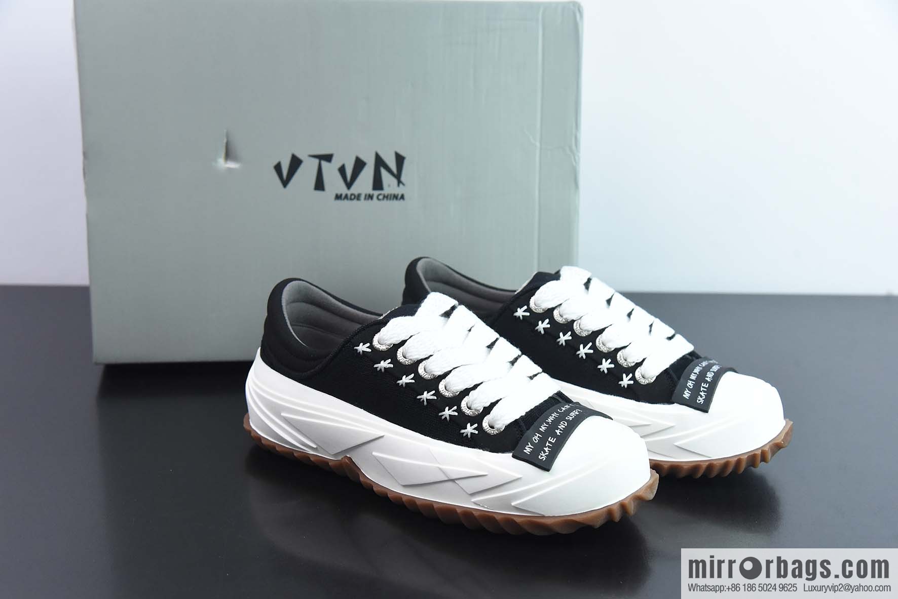 NUK50802250 VTVN 2023 spring and summer new bread shoes His & Hers casual sneakers