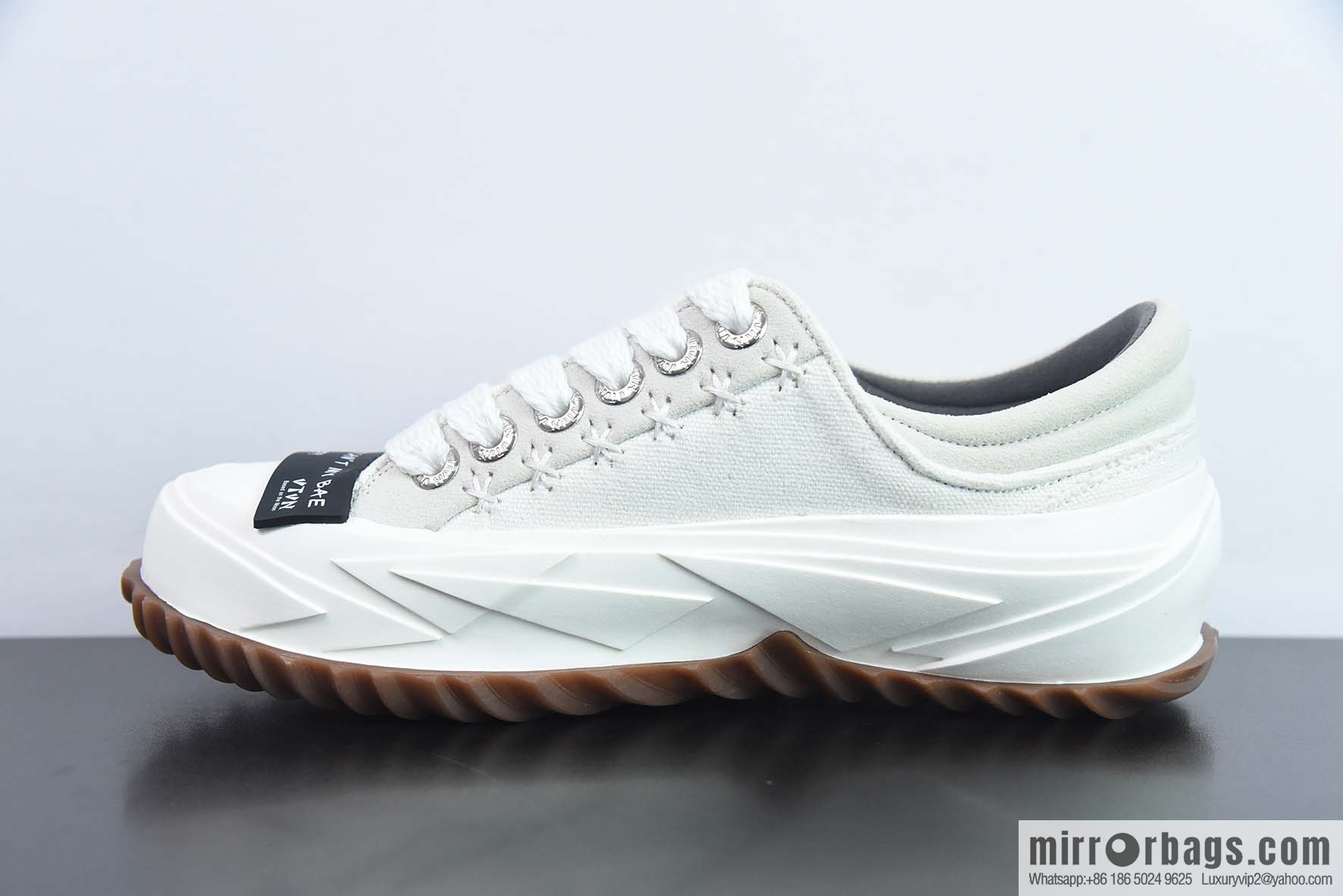 NUK50802250 VTVN 2023 spring and summer new bread shoes His & Hers casual sneakers