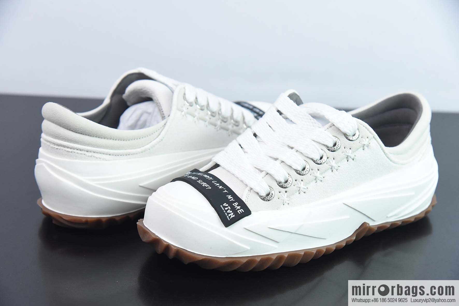 NUK50802250 VTVN 2023 spring and summer new bread shoes His & Hers casual sneakers