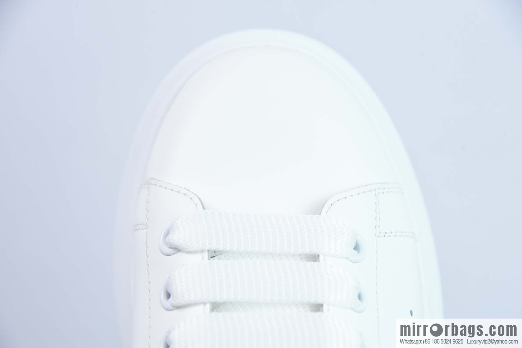 Alexander McQueen/Alexander McQueen, white shoes with thick soles